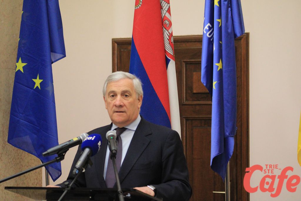 Tajani a Trieste sul caro energia: «Il Governo farà tutto il possibile per aiutare i cittadini» (VIDEO)